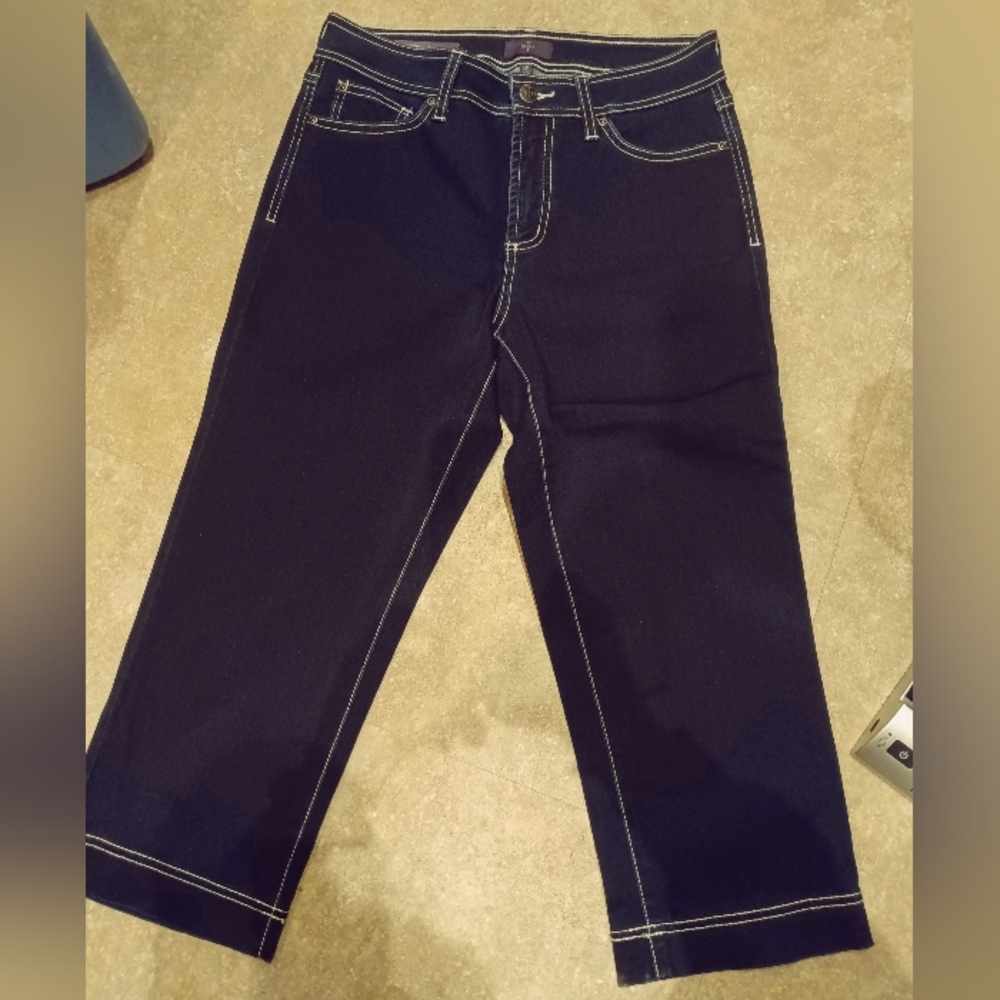 NYDJ dark blue Ariel crop size 6 jeans